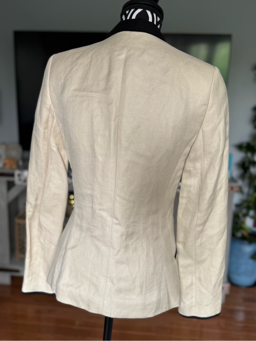 Mango Cream Blazer with Black Piping - Picture 2 of 3